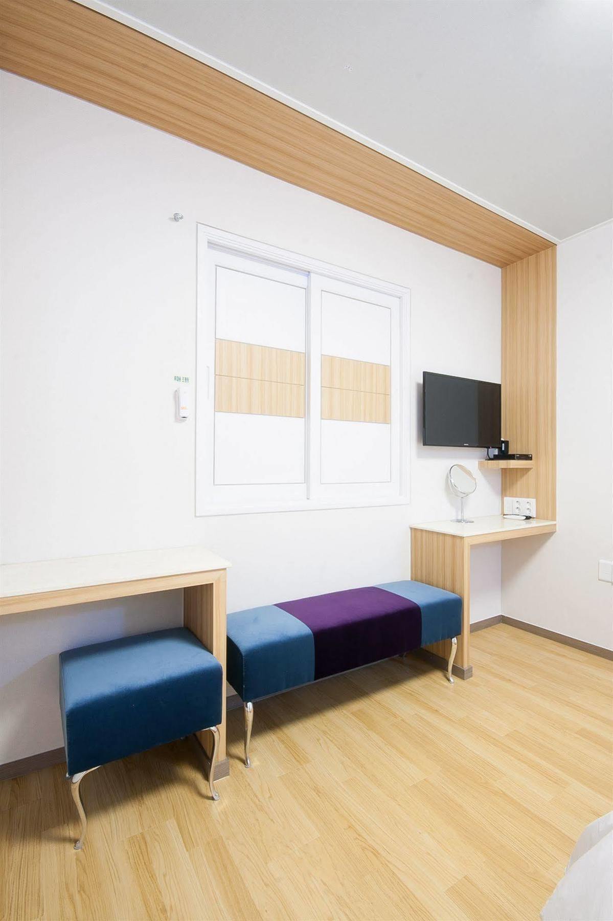 Uniqstay Asrama Busan