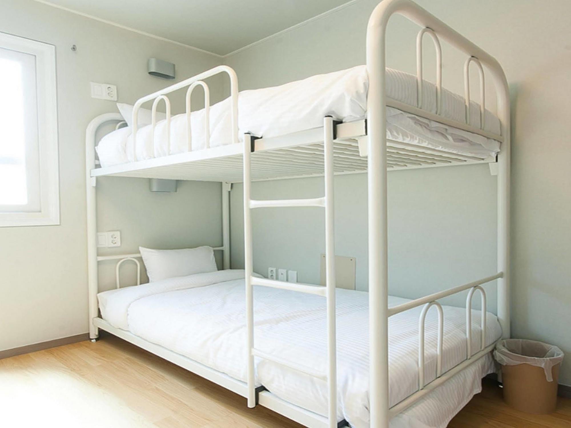 Uniqstay Asrama Busan